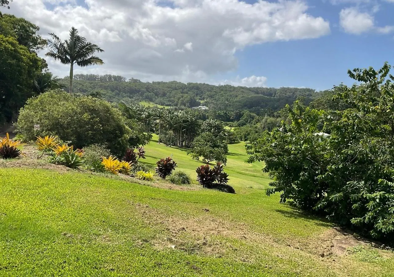 アパート Sunshine Coast Retreat Your Own Private Golf Course Diddillibah