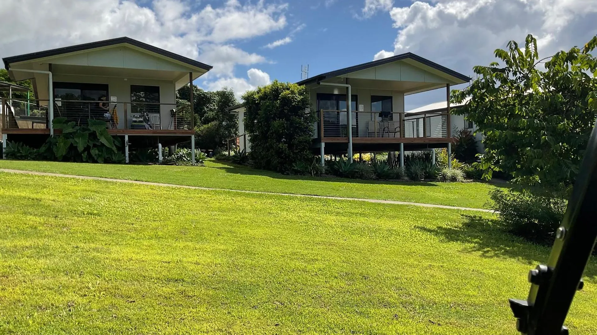 Sunshine Coast Retreat Your Own Private Golf Course Diddillibah 0*,