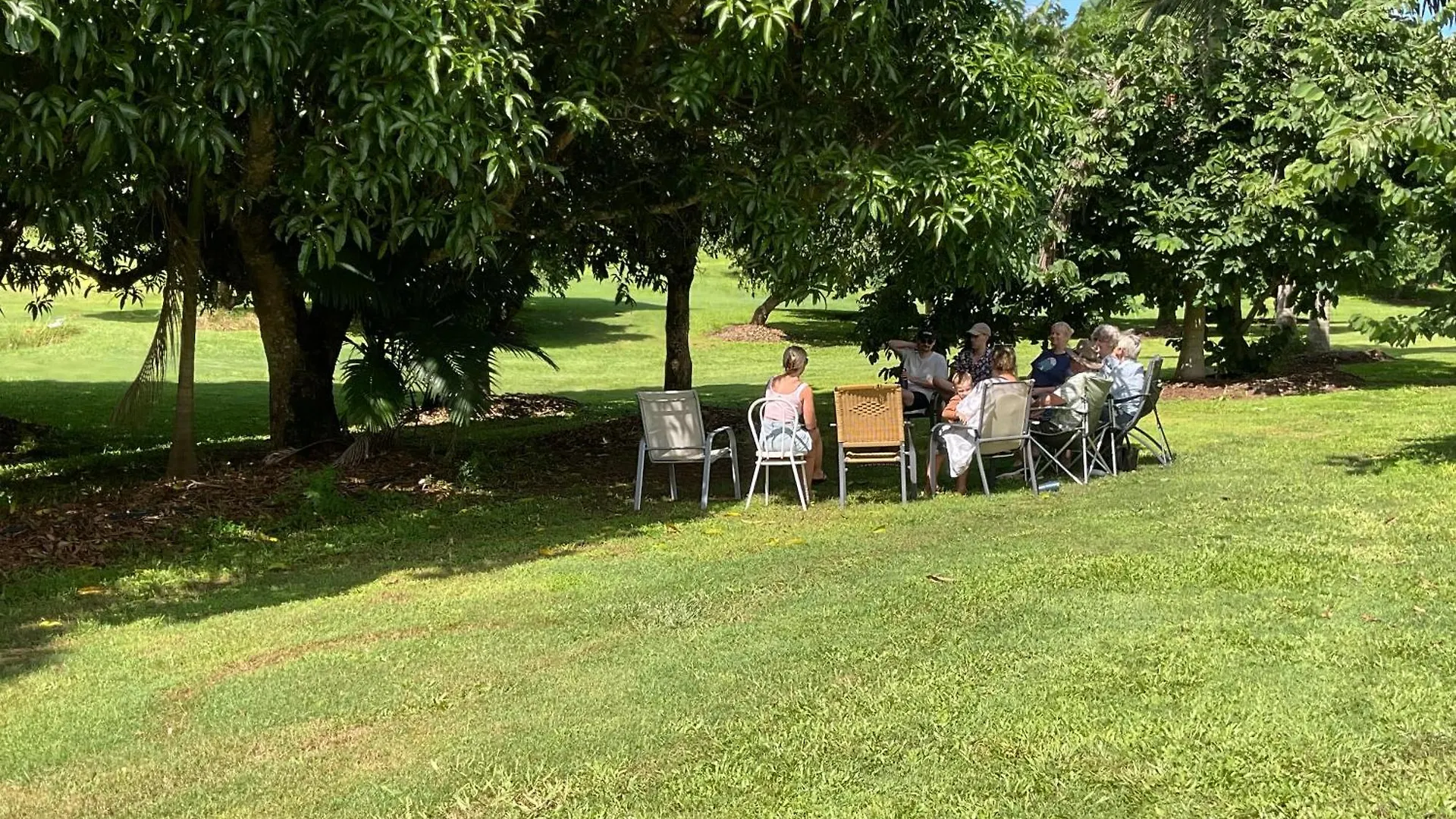 Sunshine Coast Retreat Your Own Private Golf Course Diddillibah 0*,